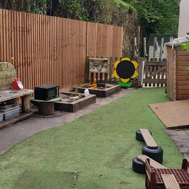 Garden fencing