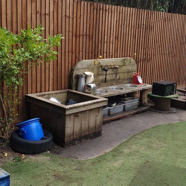 Garden fencing