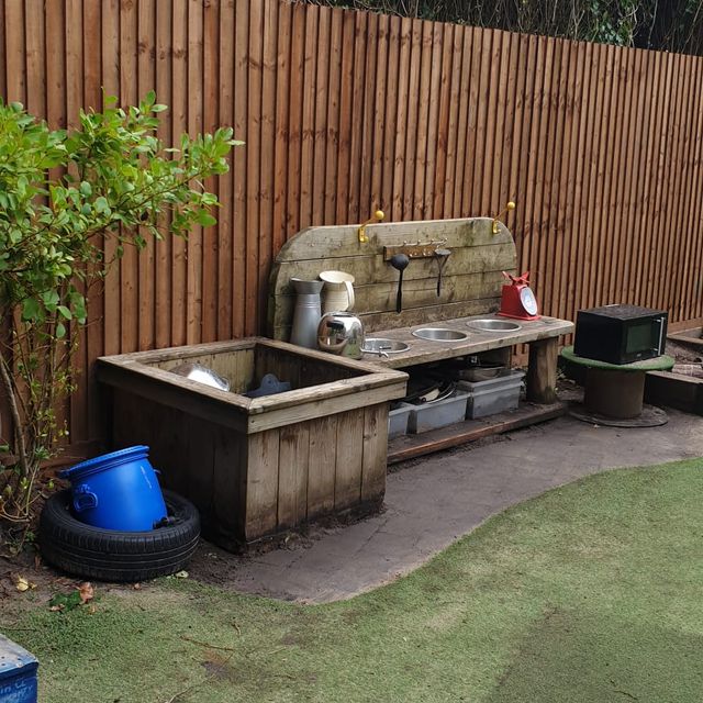 Garden fencing